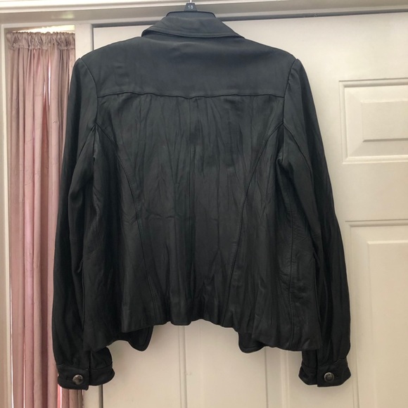 Leather jacket - Picture 2 of 4